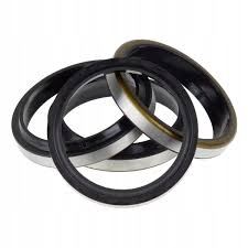 30.00X38.00X4/7              PIERŚCIEŃ ZGARNIAJĄCY